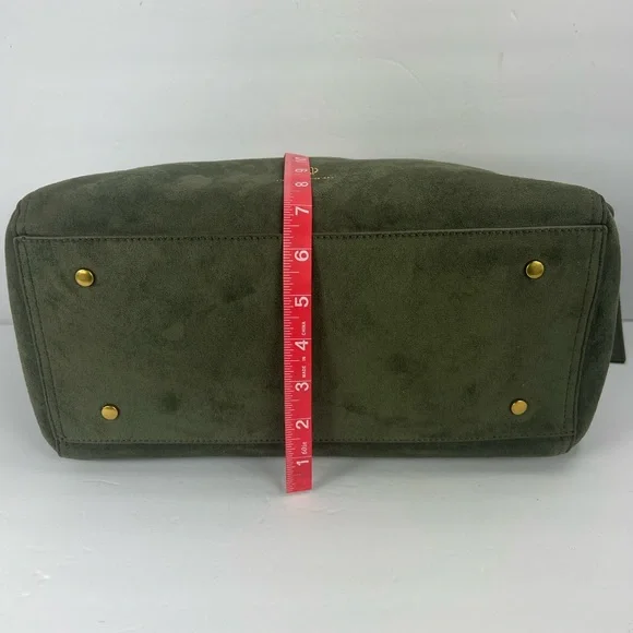 HOUSE OF HARLOW 1960 LUX TOTE, FAUX SUEDE OLIVE GREEN COLOR WITH A BACK POCKET
